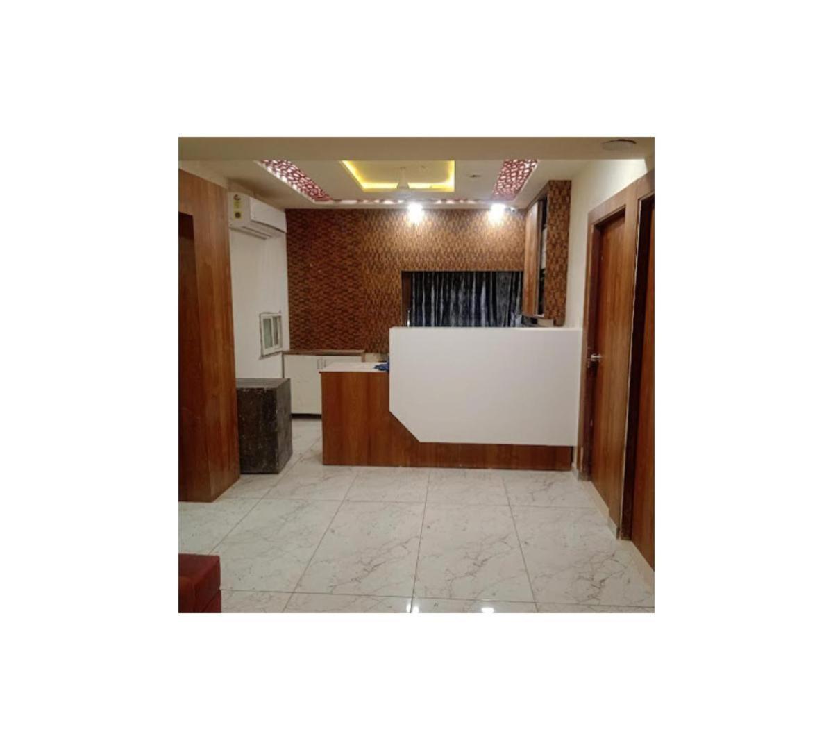 Galaxy Inn Hotel Ahmedabad Exterior foto